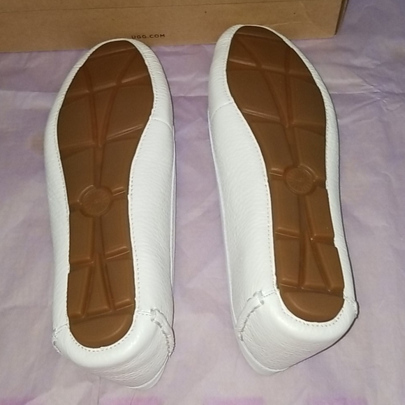 SOLD UGG Women's Shoes Loafer Flores White 6.5 - Picture 10 of 11